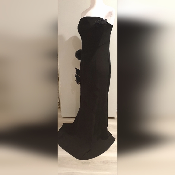 Evening gown - Picture 1 of 5